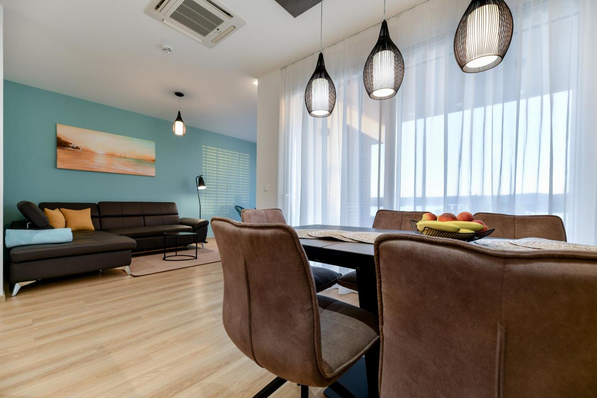 Crowonder Apartments & Rooms Oaza With Heated Swimming Pool And Sauna Туран Екстериор снимка